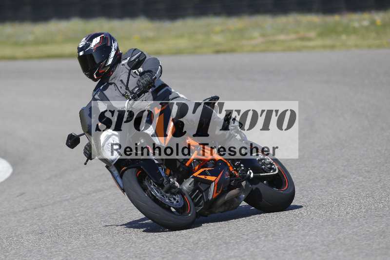 /01 02.04.2026 MAZ ADR/Gruppe rot/ohne